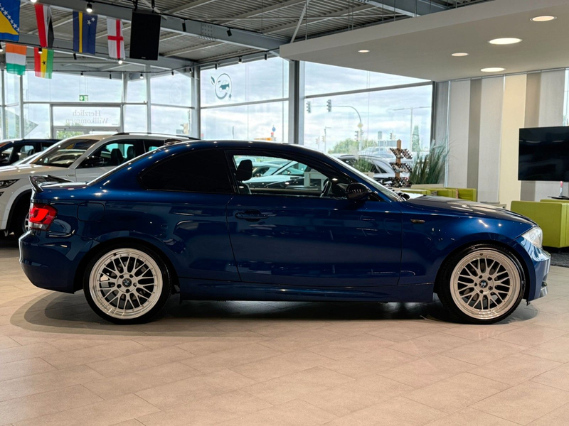 BMW 120 d Coupe*Klimaautomatik*Sport-Paket* ZV — photo 8