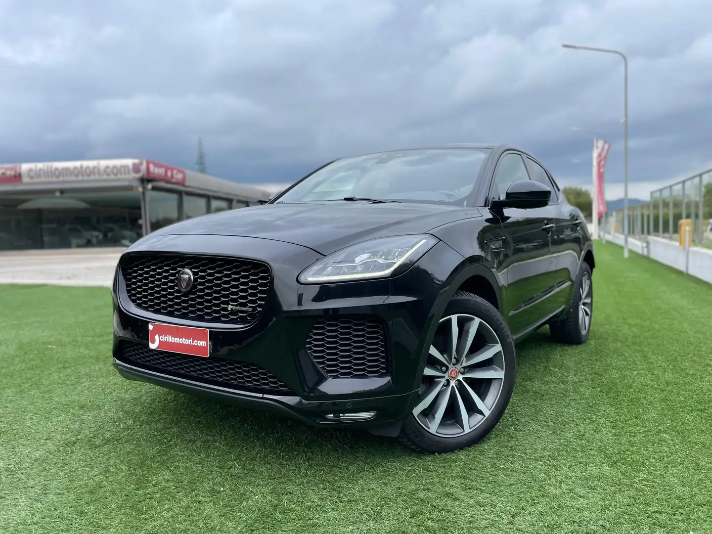 Jaguar E-Pace E-Pace 2.0d i4 R-Dynamic HSE awd 180cv auto my19 Nero - 1