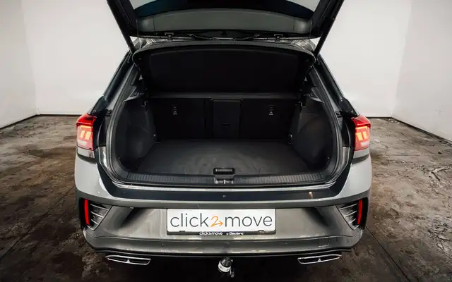 Volkswagen T-Roc view 8