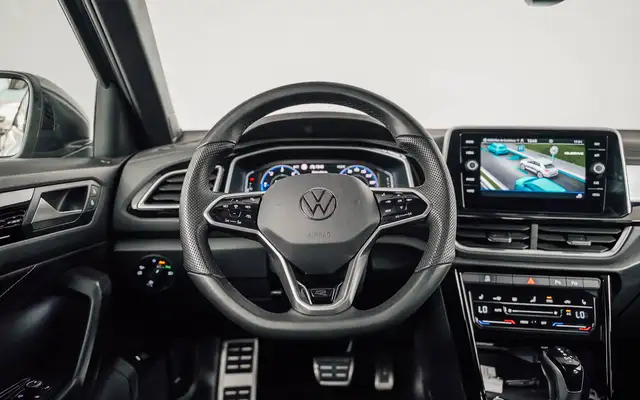 Volkswagen T-Roc view 15