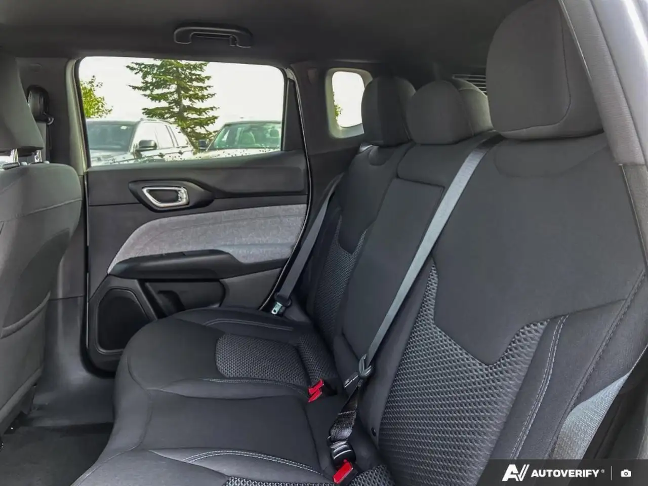 Jeep Compass снимка Jeep Compass