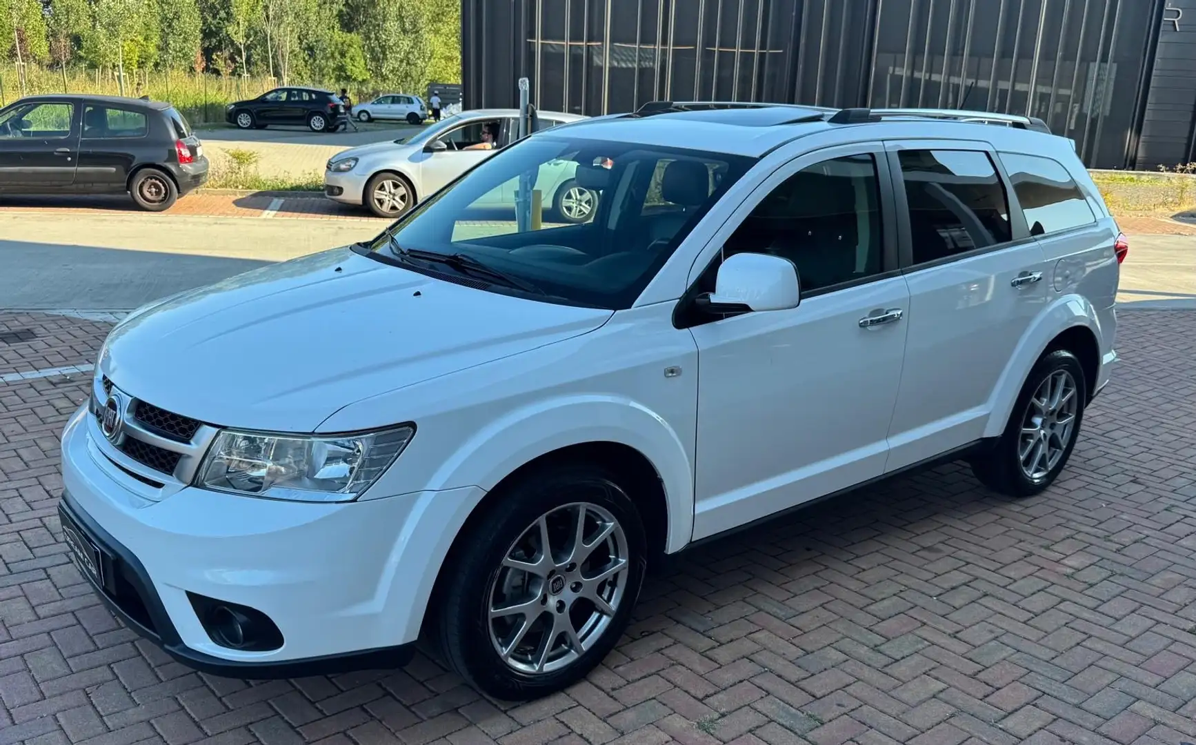 Fiat Freemont Freemont 2.0 mjt 16v Lounge 170cv. 7 posti Biały - 1