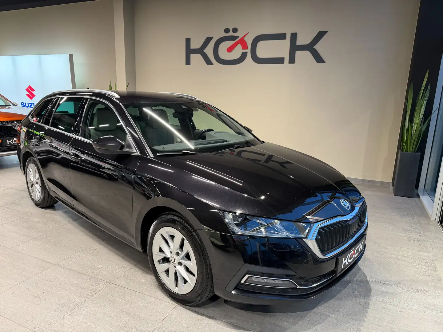 Skoda Octavia Style 4x4 Noir - 1