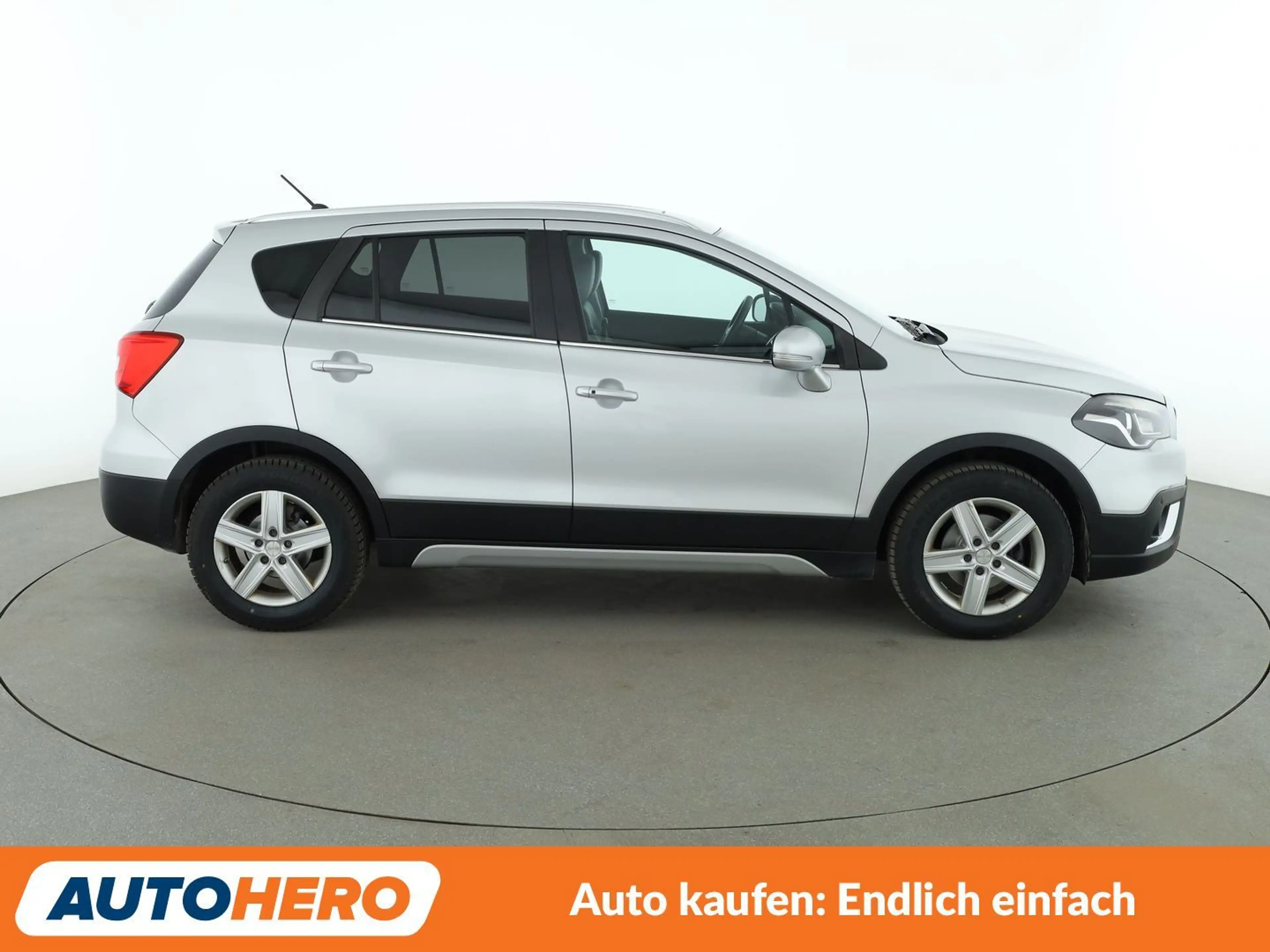 Suzuki SX4 1.6 DDiS Comfort 4x4 Aut.*NAVI*ACC*PDC*SHZ*PANO* — photo 7