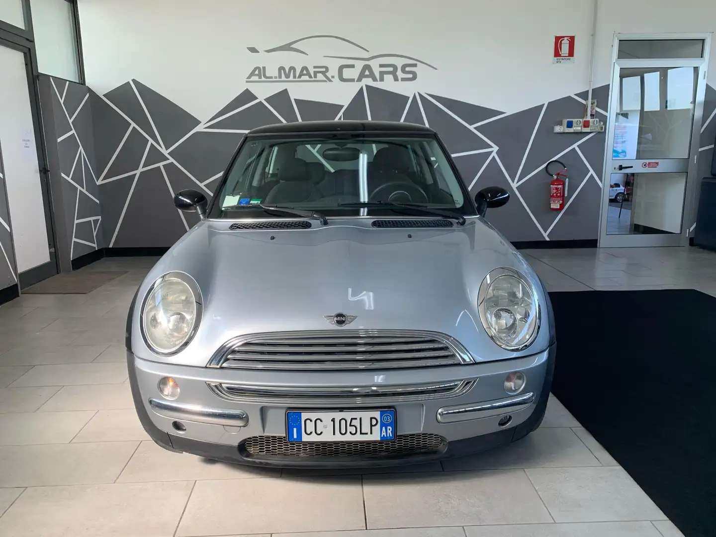 MINI Cooper Mini 1.6 Cooper Zilver - 2