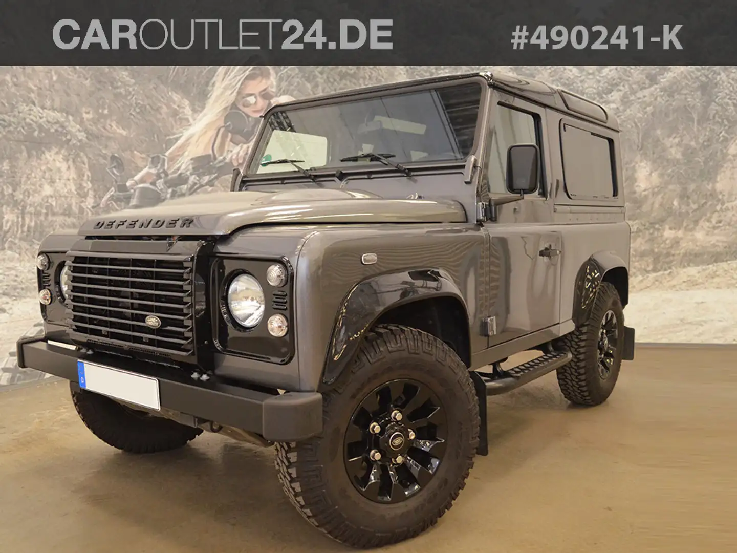Land Rover Defender SUV/Geländewagen/Pickup in Grau gebraucht in Frankfurt  am Main für € 79.800,-
