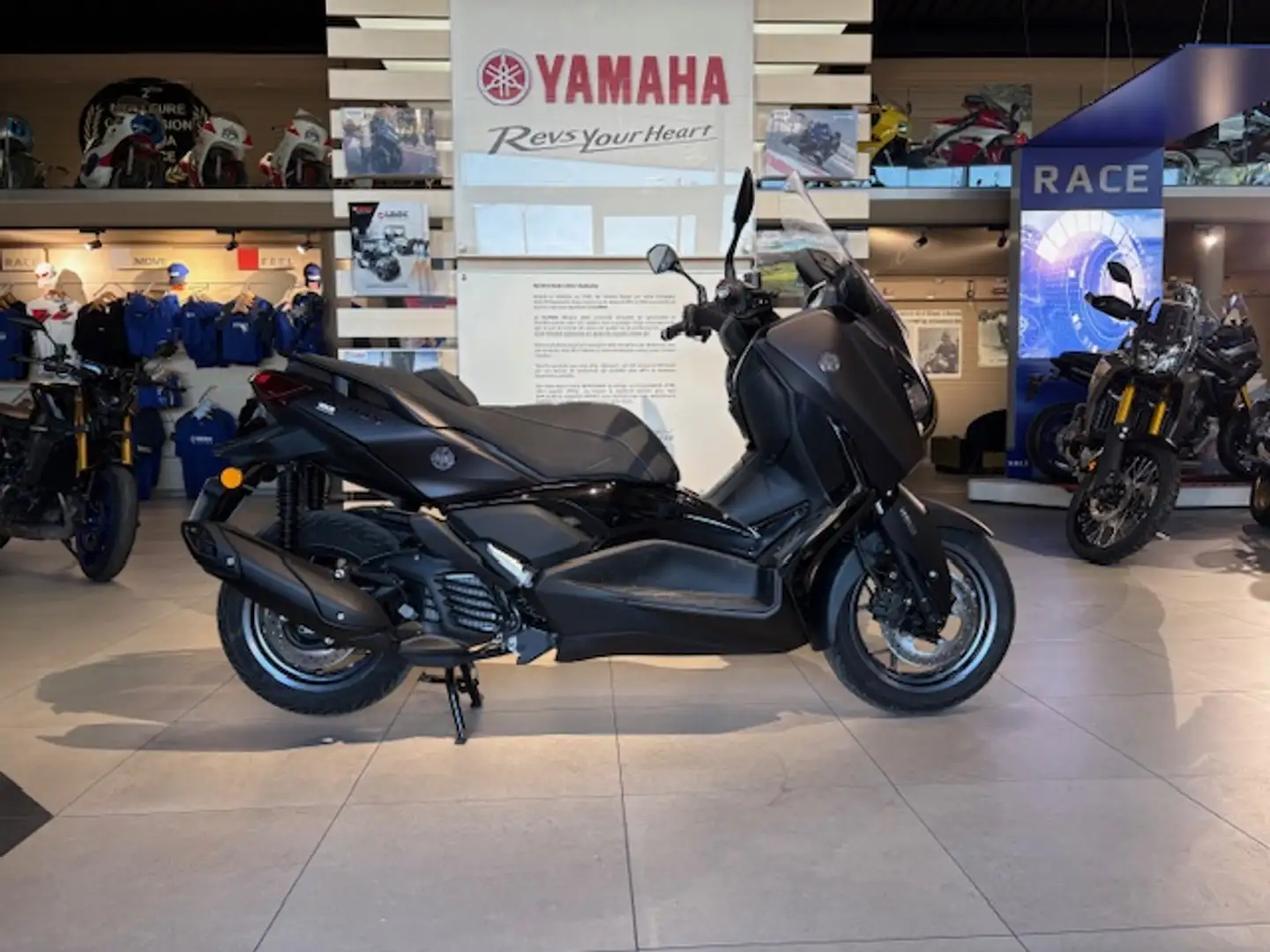 Yamaha X-Max 125 - 1