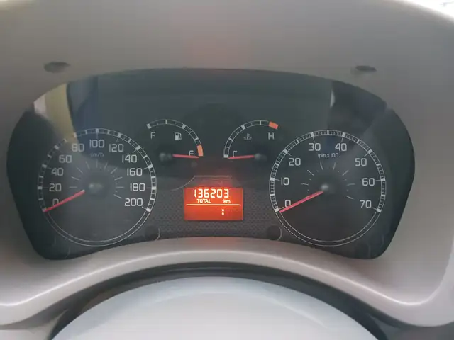 Fiat Panda view 9