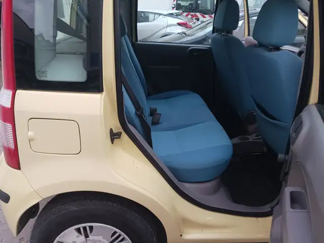 Fiat Panda view 12