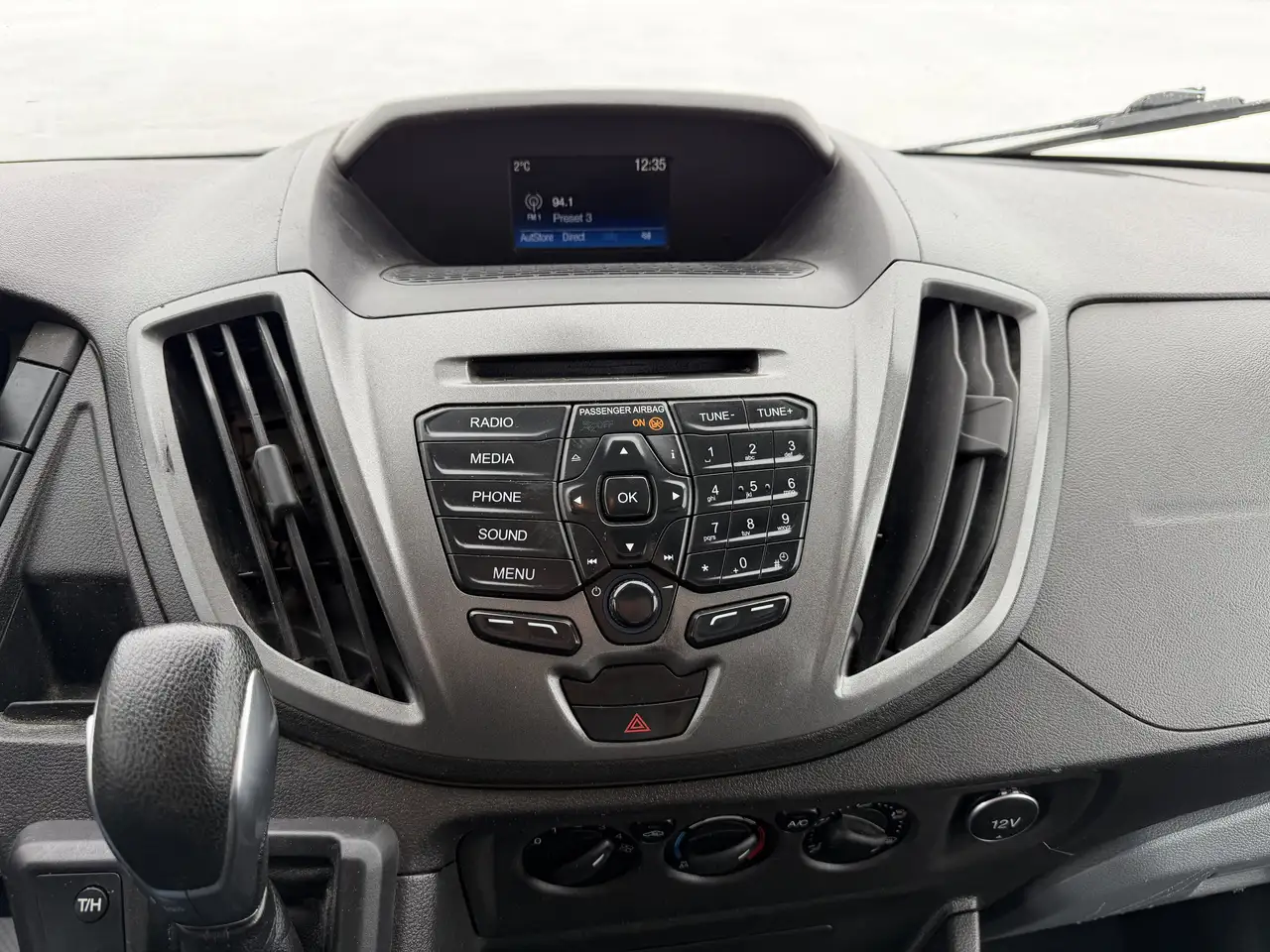 Ford Transit снимка Ford Transit