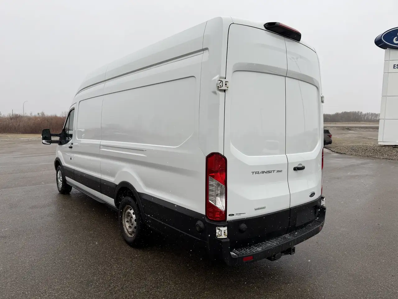 Ford Transit снимка Ford Transit