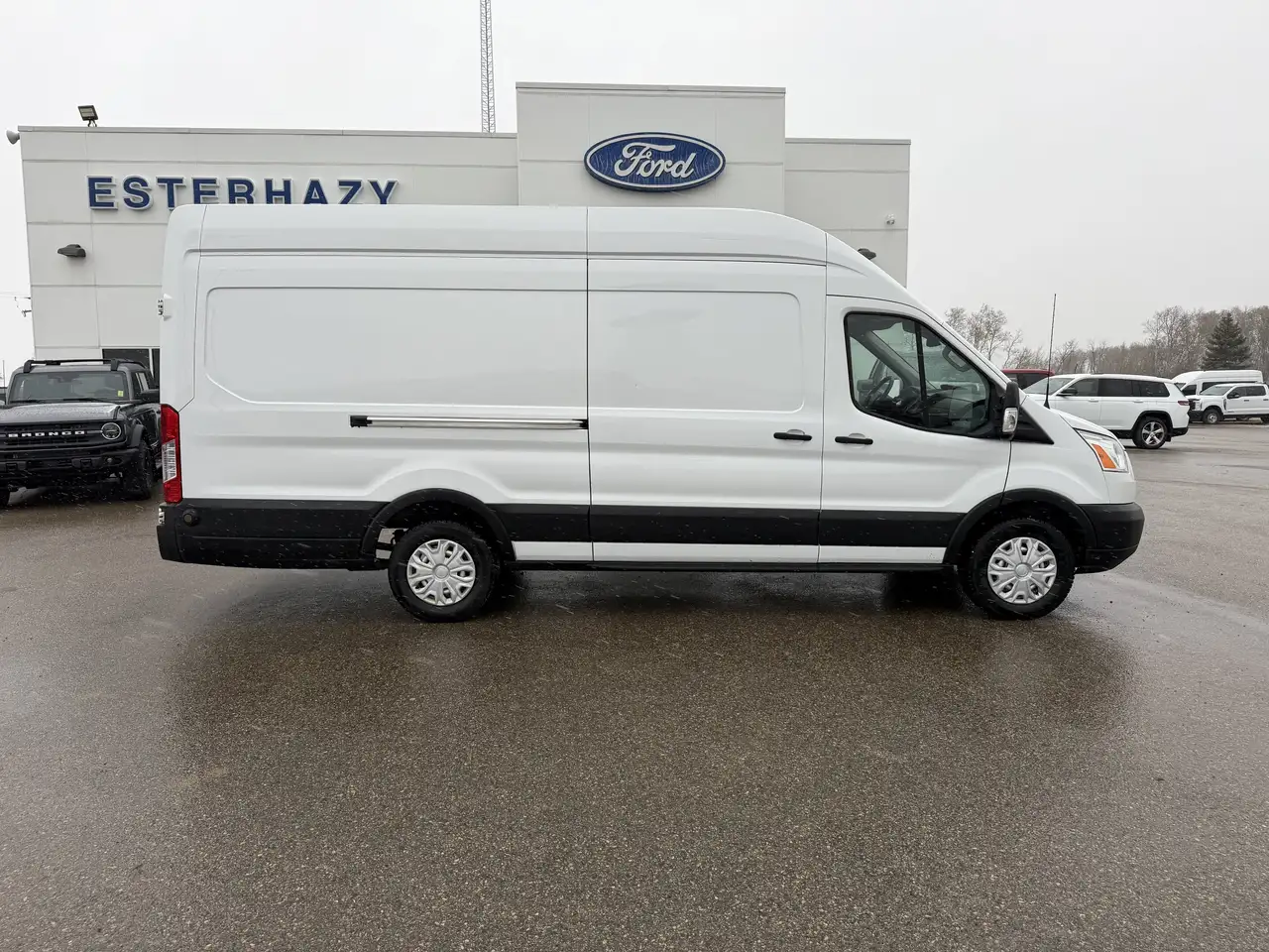 Ford Transit снимка Ford Transit