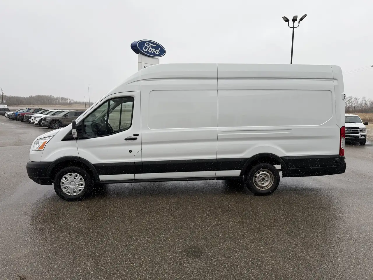 Ford Transit снимка Ford Transit