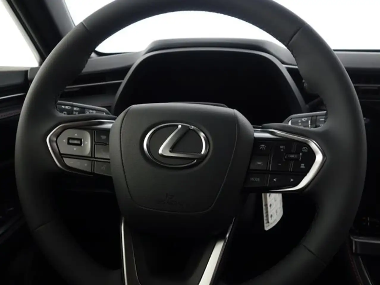 Lexus LBX 2026 — фото 13