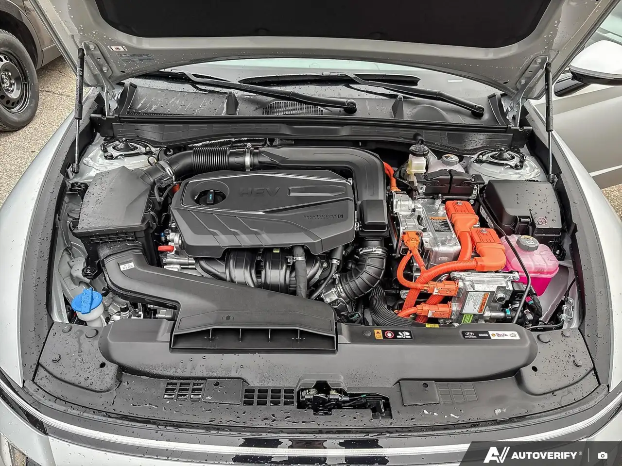 Hyundai SONATA снимка Hyundai SONATA