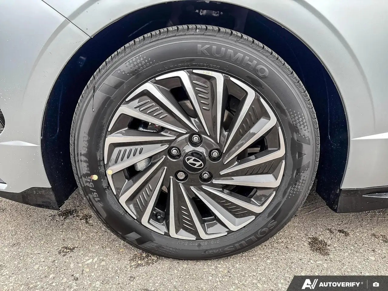 Hyundai SONATA снимка Hyundai SONATA