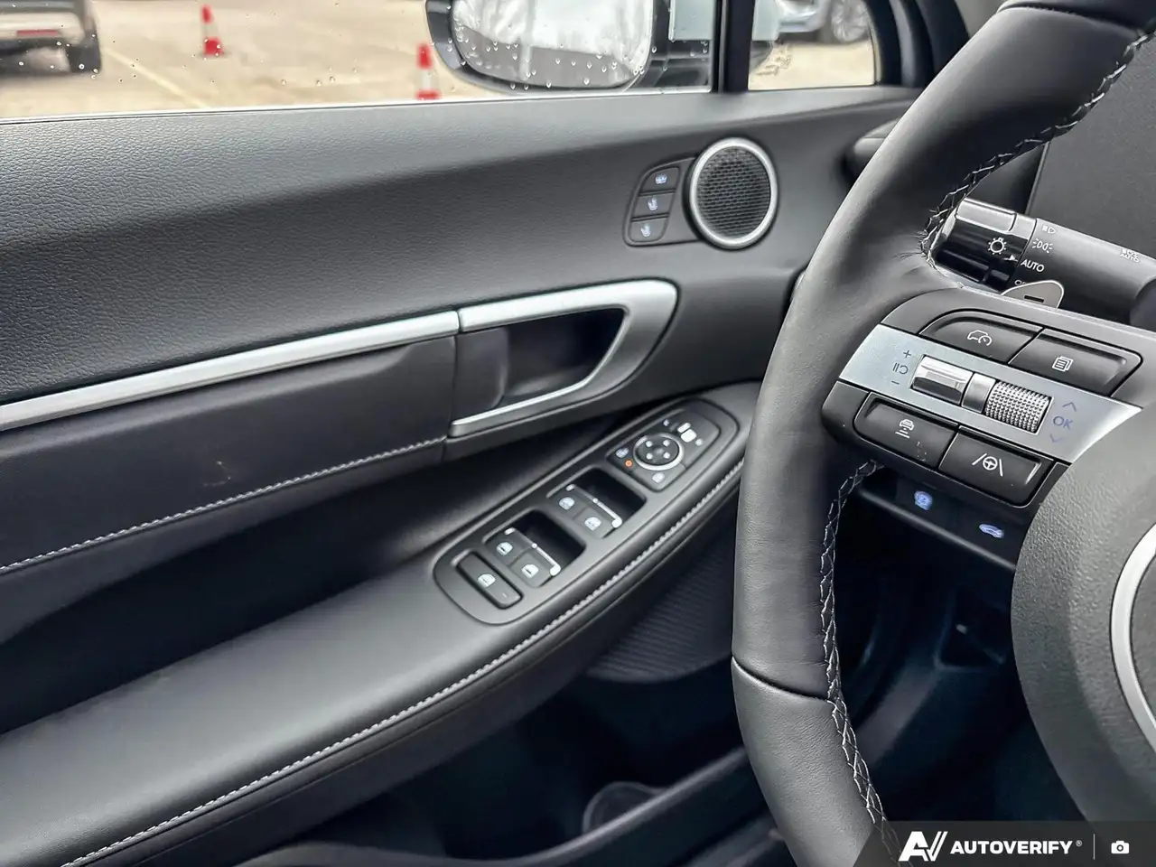 Hyundai SONATA снимка Hyundai SONATA