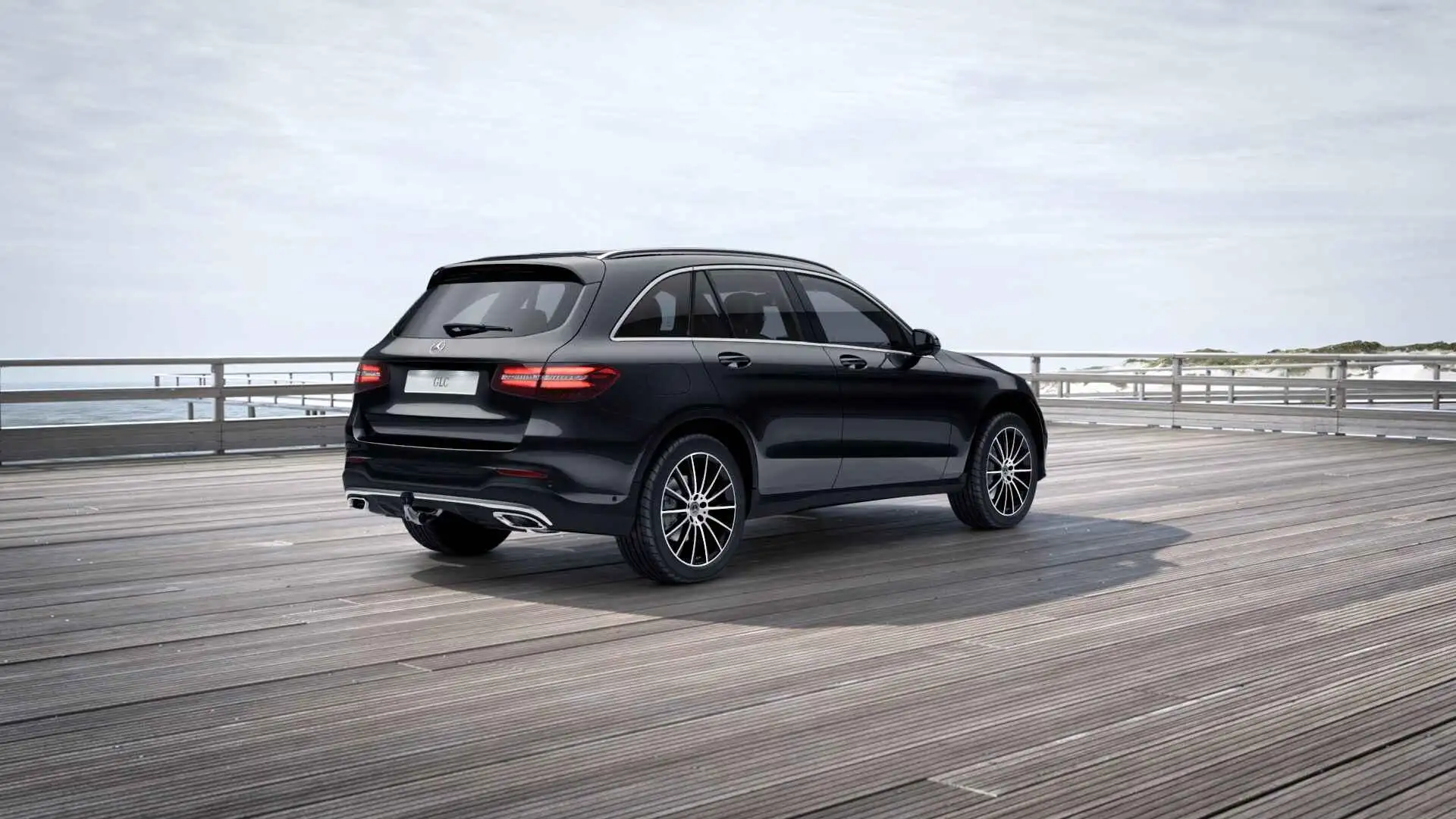 Mercedes-Benz GLC 250 4MATIC Premium Plus | AMG | Panoramadak | Trekhaak Zwart - 2