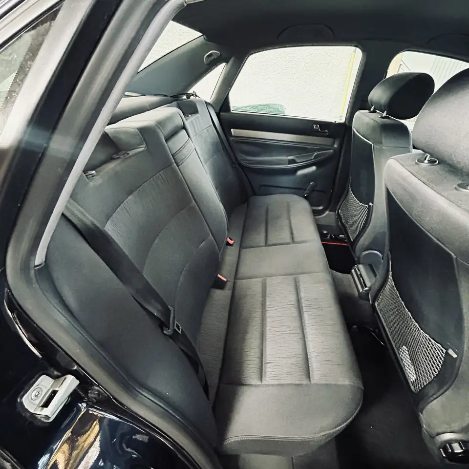 Audi A4 1.6, foto 2