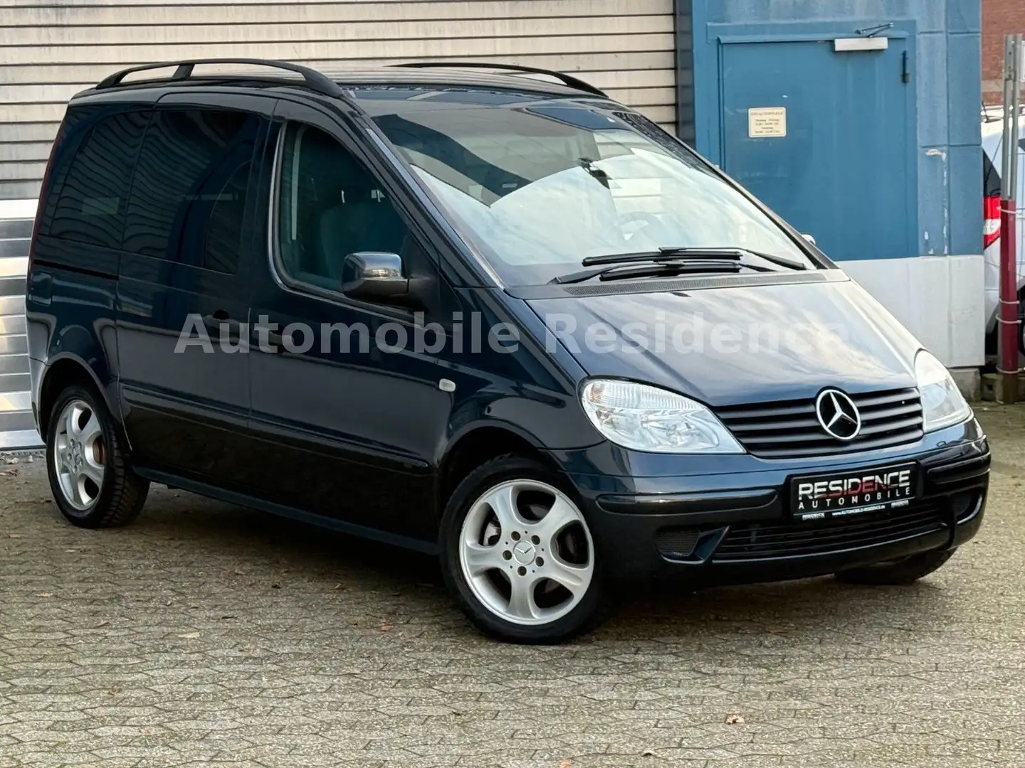 Mercedes-Benz Vaneo Compact Van 1.6 Behindertengerecht-Rampe* Zwart - 1