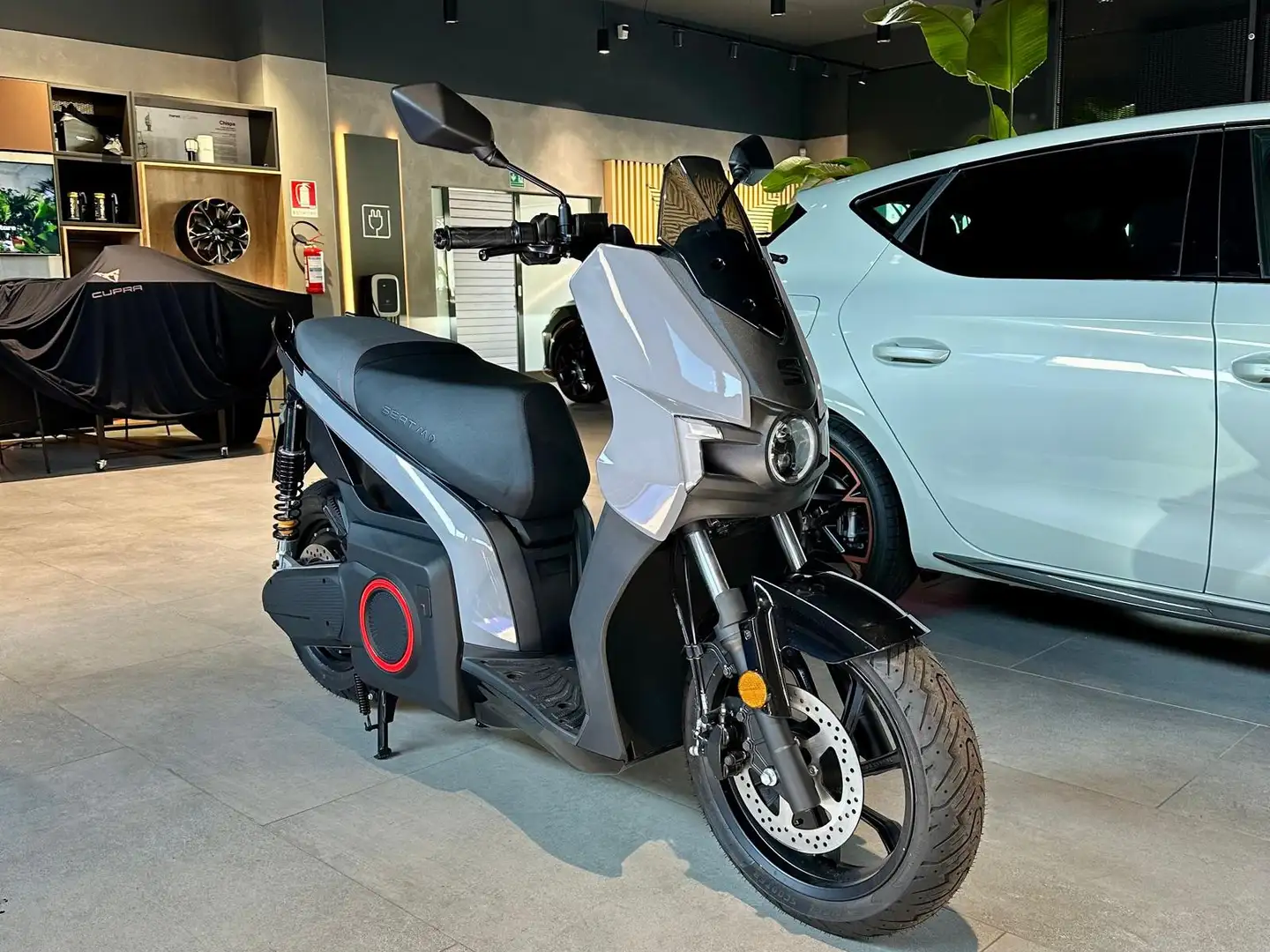SEAT MO eScooter 125 GreyR7/9kW - 1