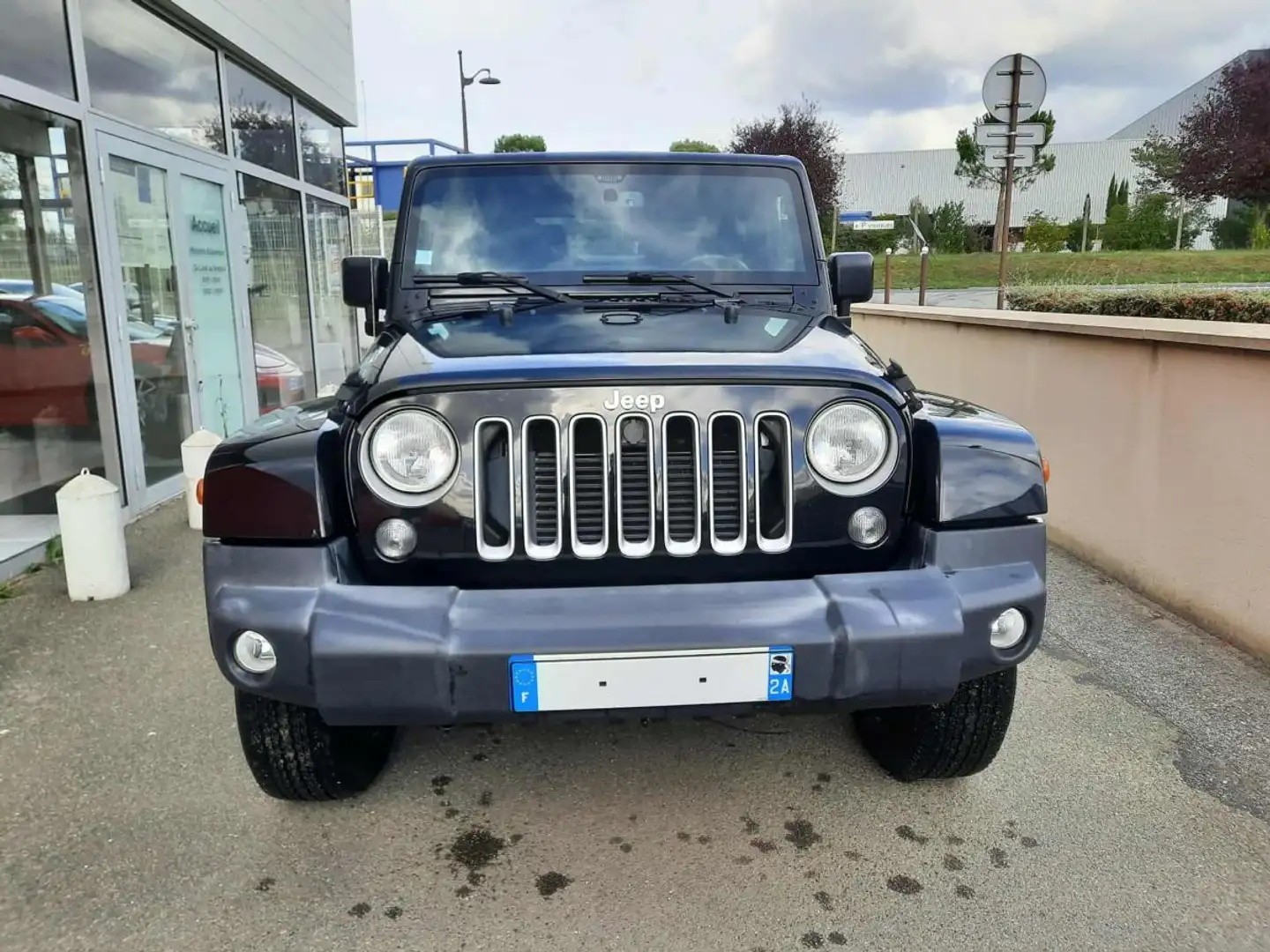 Jeep Wrangler IV 2.2 MJET 200 4WD SAHARA AUTO Zwart - 1