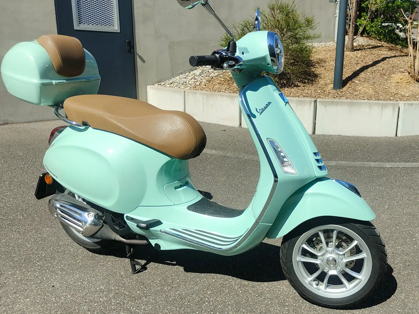 Vespa Primavera 125 Verde - 1