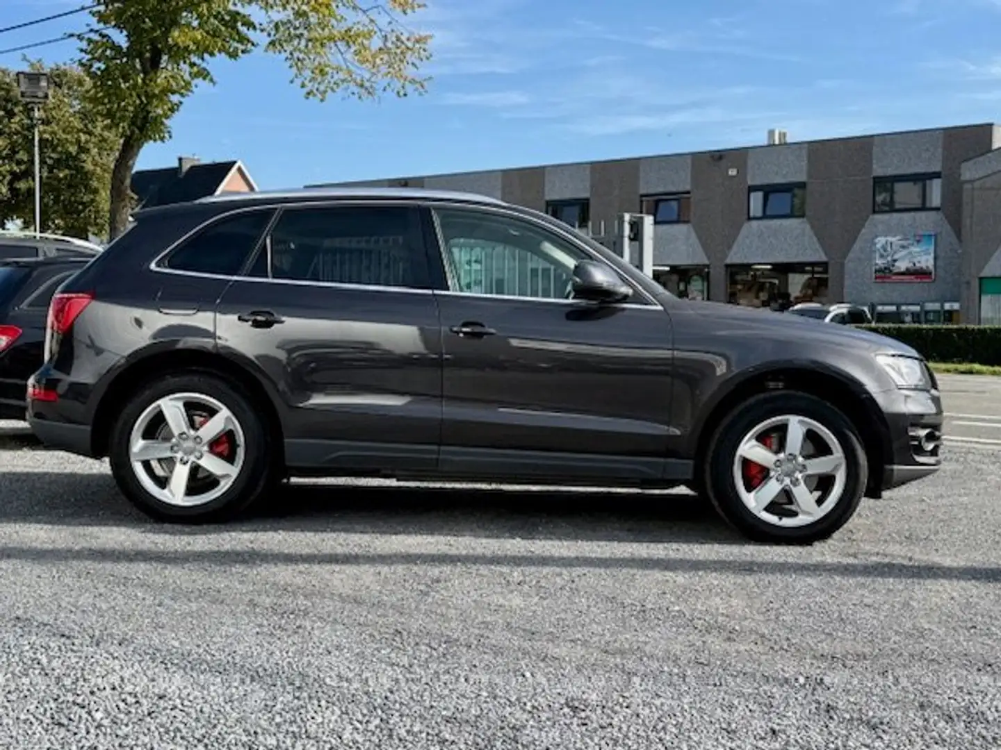 Audi Q5 2.0 TDI quattro Euro5 Leder Xenon Navi Cruise Pdc Gris - 2