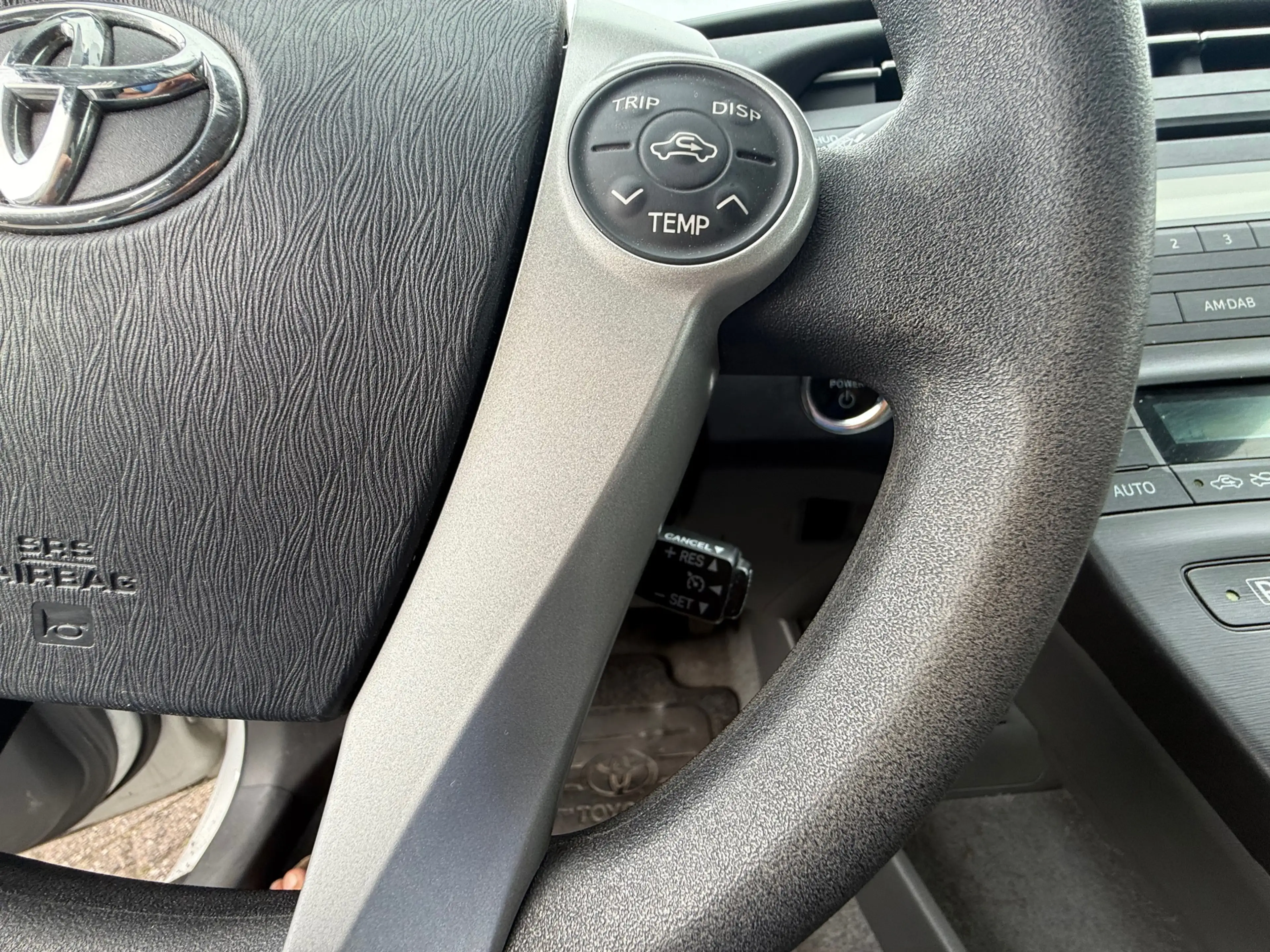 Toyota Prius 1.8 Comfort — photo 10
