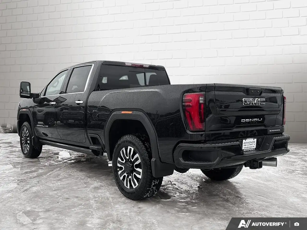 GMC Sierra 2500HD снимка GMC Sierra 2500HD