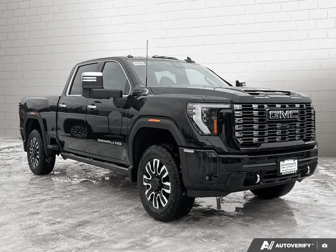 GMC Sierra 2500HD снимка GMC Sierra 2500HD