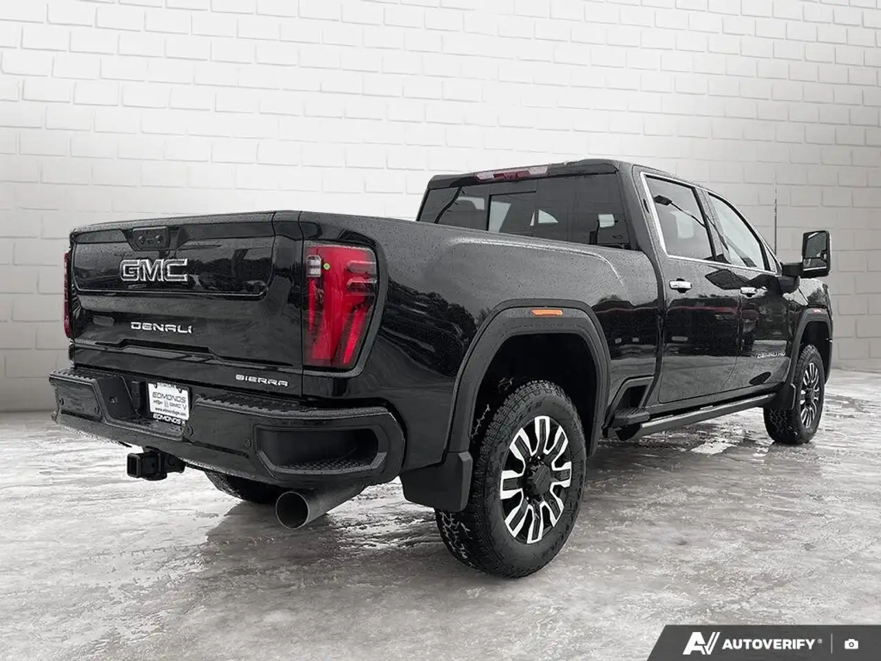 GMC Sierra 2500HD снимка GMC Sierra 2500HD