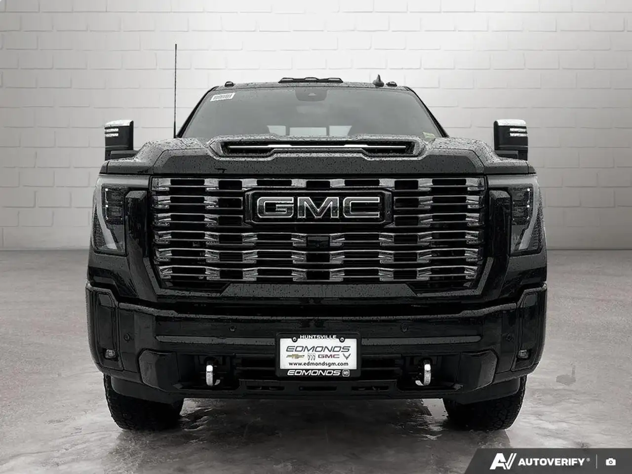 GMC Sierra 2500HD снимка GMC Sierra 2500HD