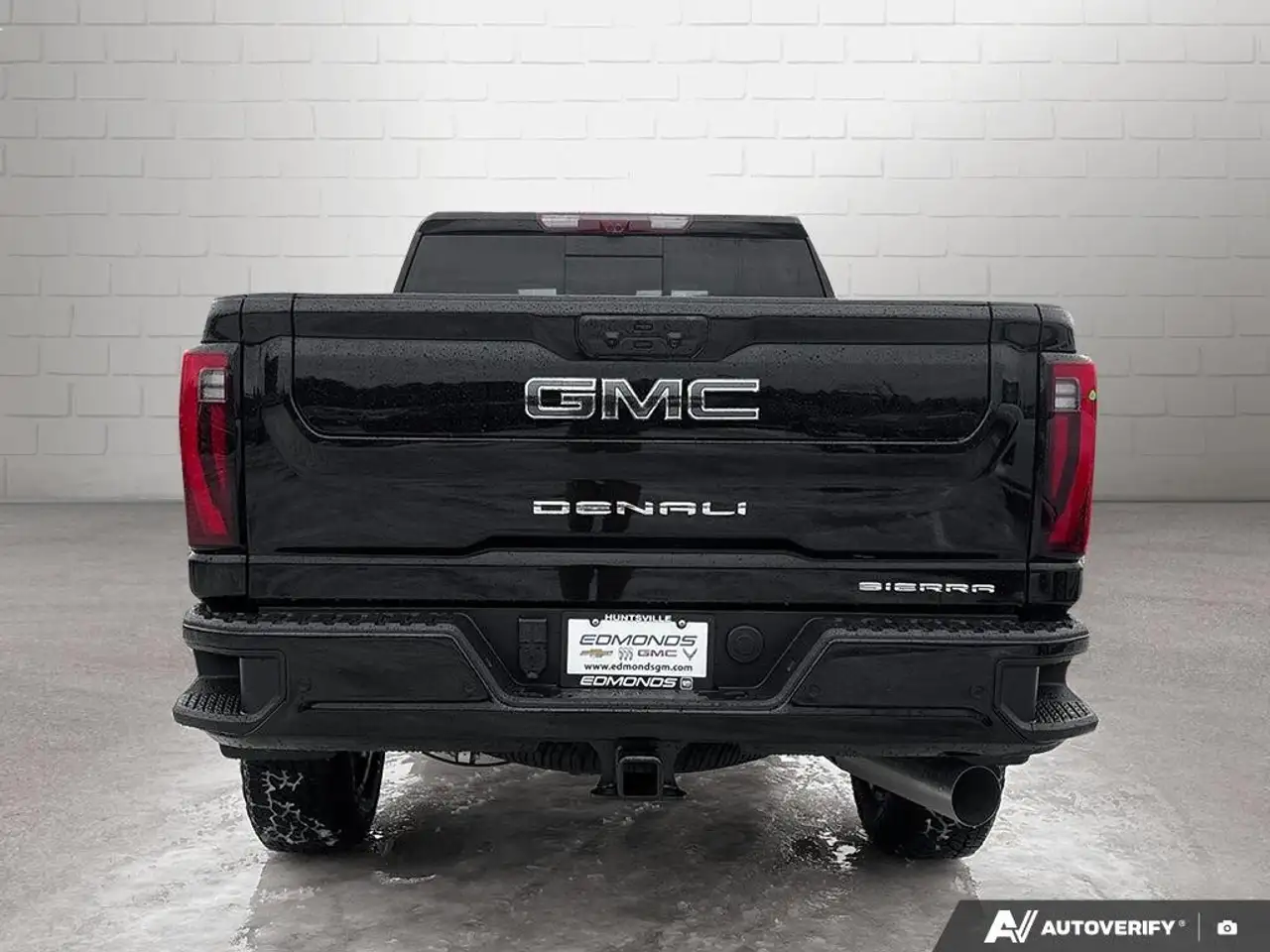 GMC Sierra 2500HD снимка GMC Sierra 2500HD