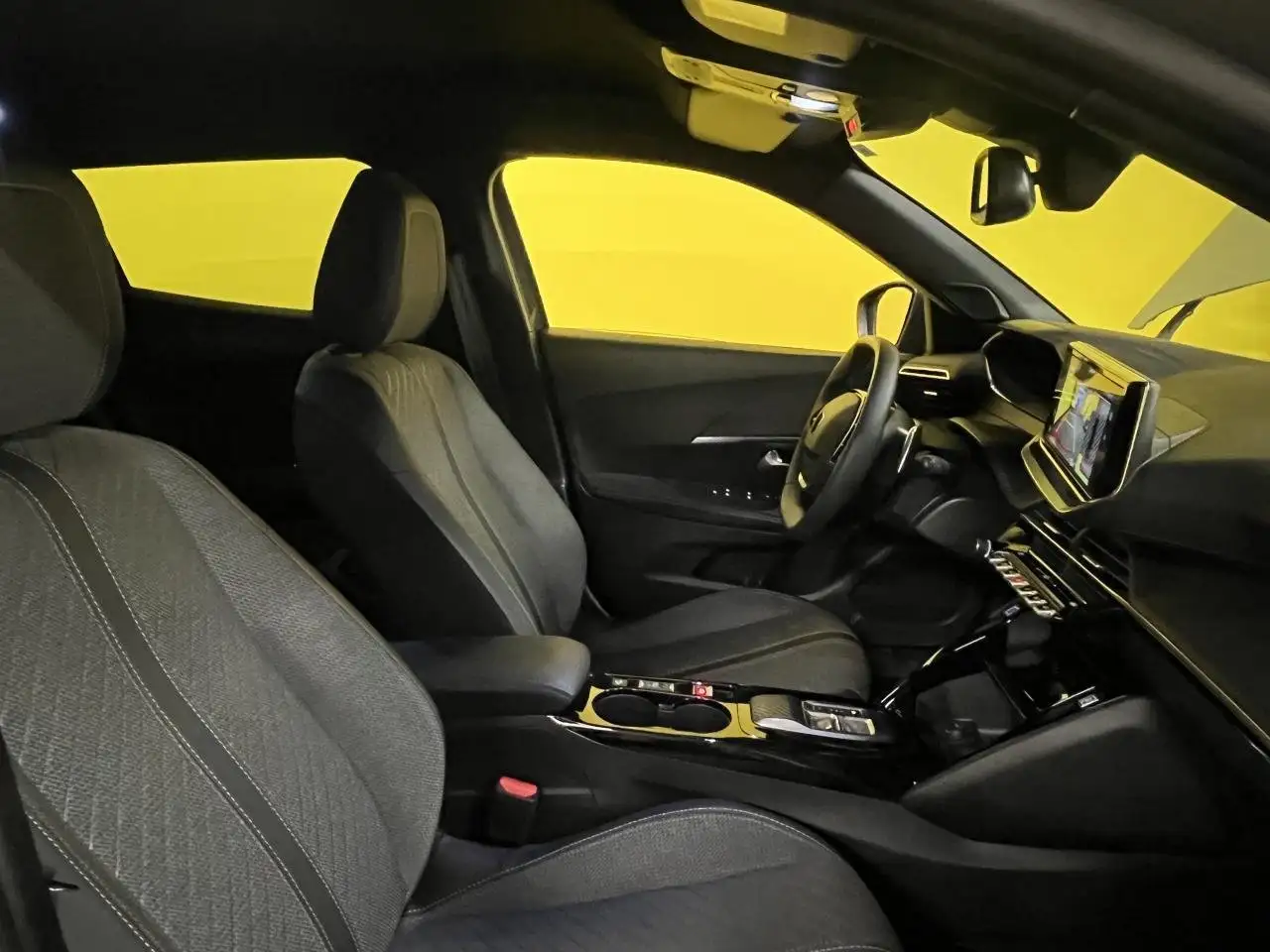 Peugeot 2008 2008 — photo 4