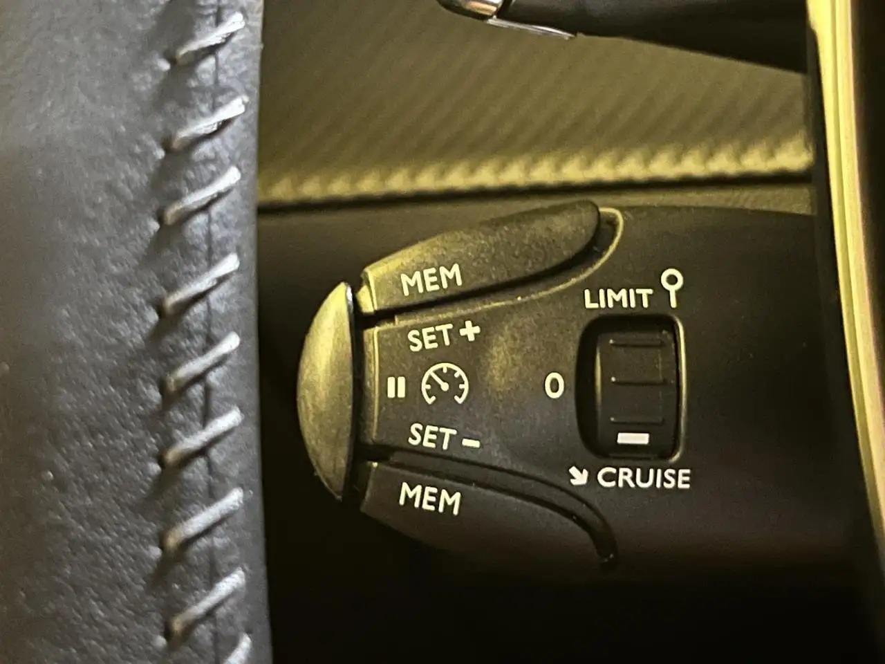 Peugeot 2008 2008 — photo 16