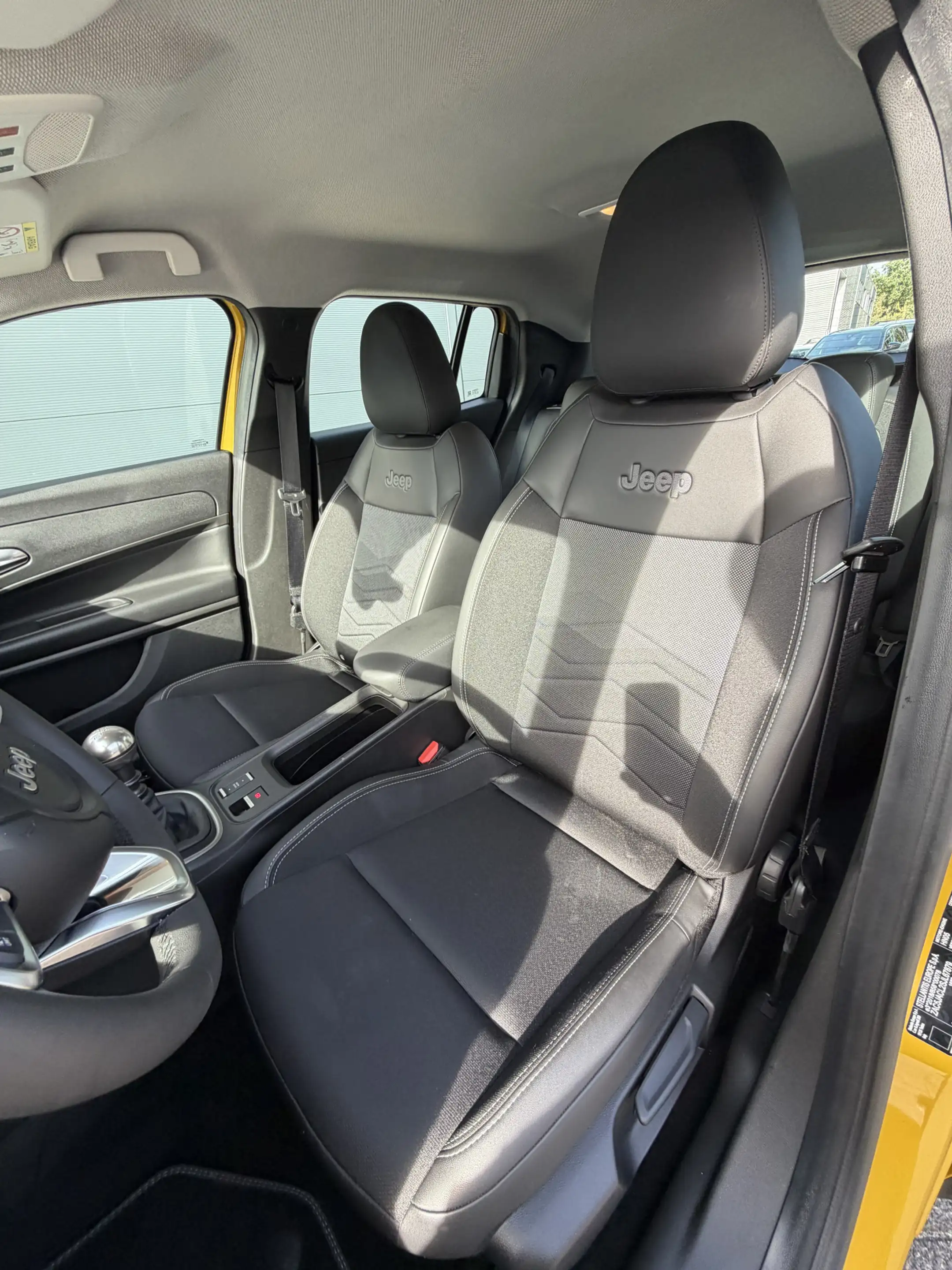 Jeep Avenger 100pk Altitude (Camera - Keyless Entry - Adaptieve — photo 13