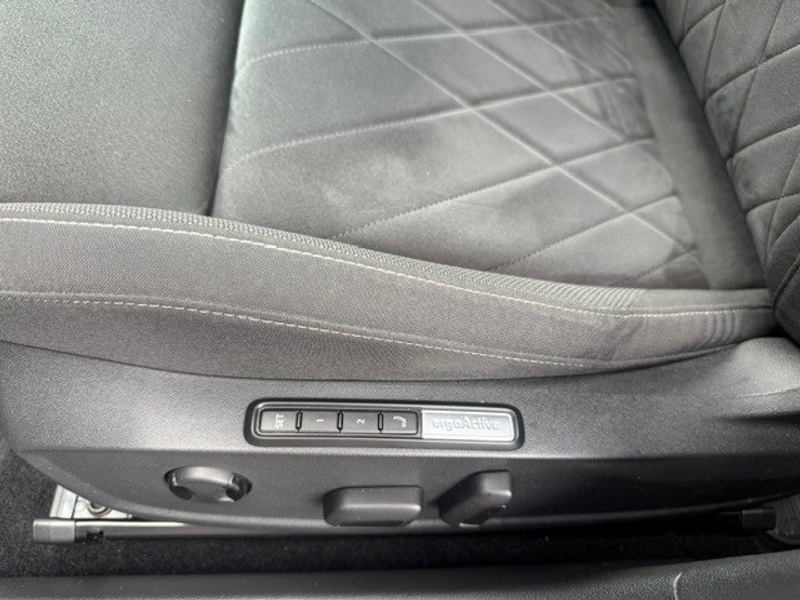 Volkswagen Golf 2.0 TSI Automaat Carplay Navi Camera Stoelverw. Ni — photo 13