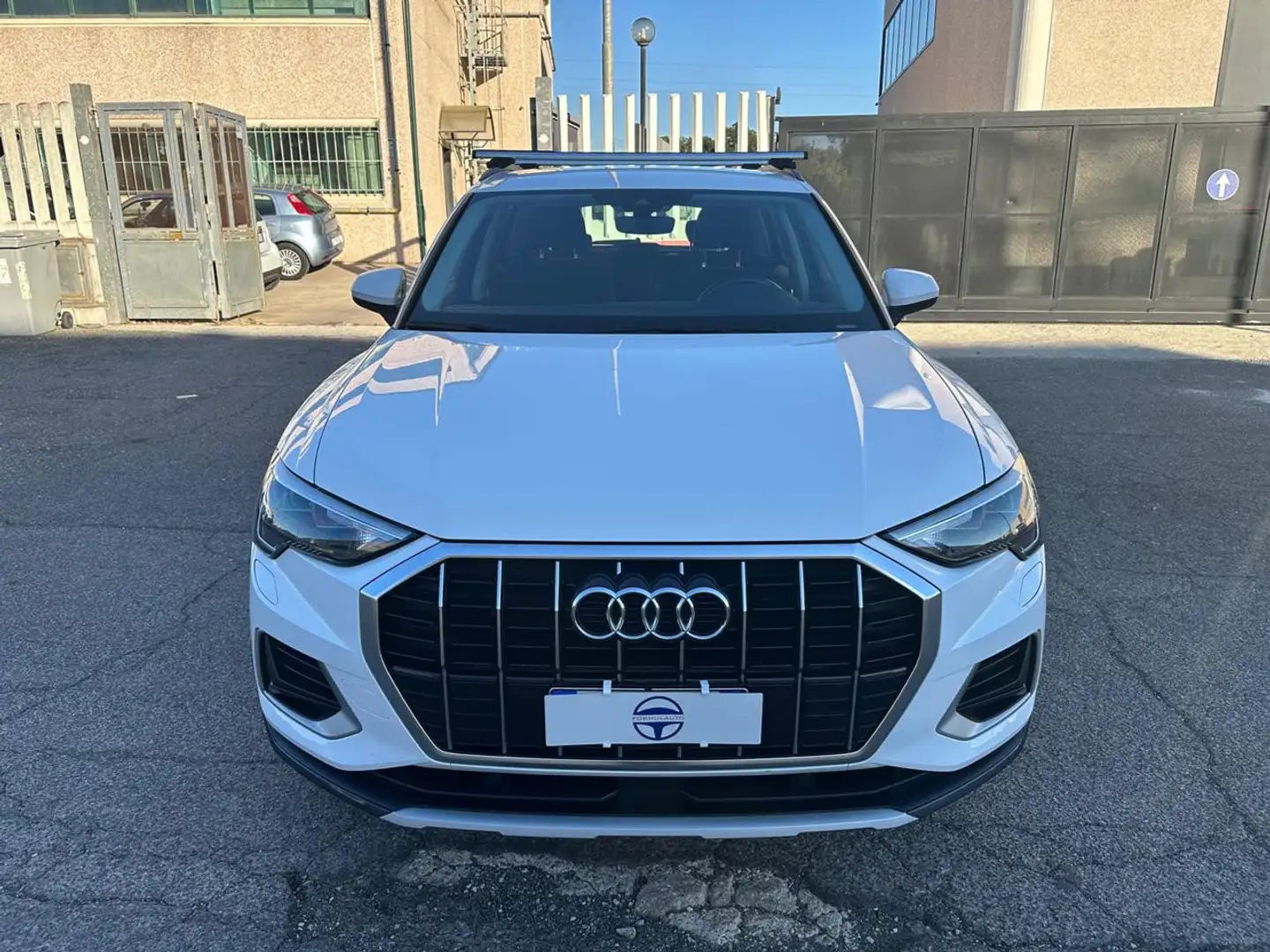 Audi Q3 35 TFSI Business Bianco - 2