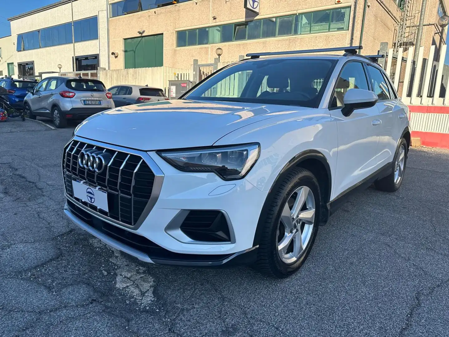 Audi Q3 35 TFSI Business Bianco - 1
