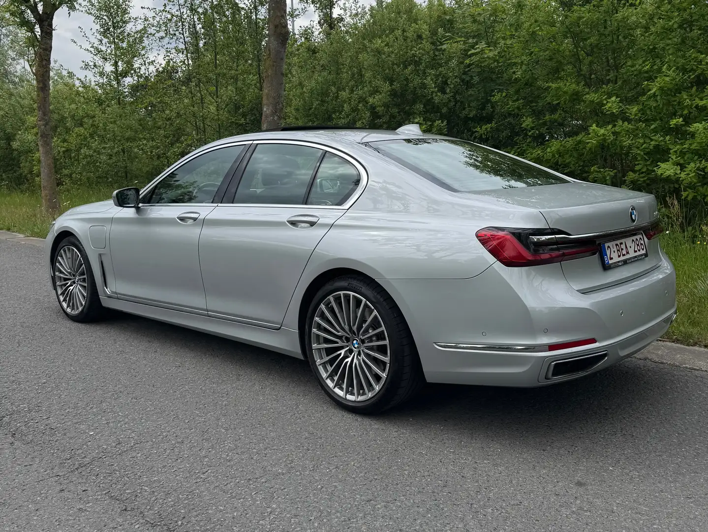BMW 745 745e Argent - 1