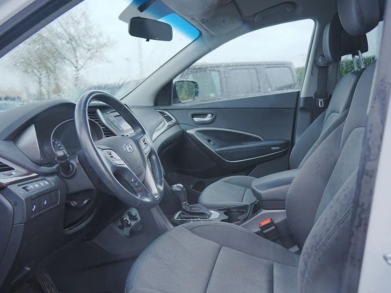Hyundai SANTA FE снимка Hyundai SANTA FE
