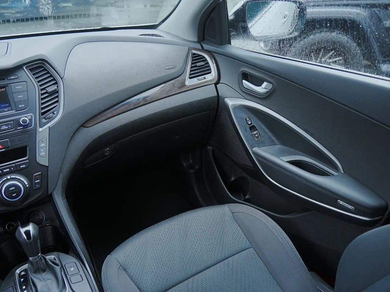 Hyundai SANTA FE снимка Hyundai SANTA FE