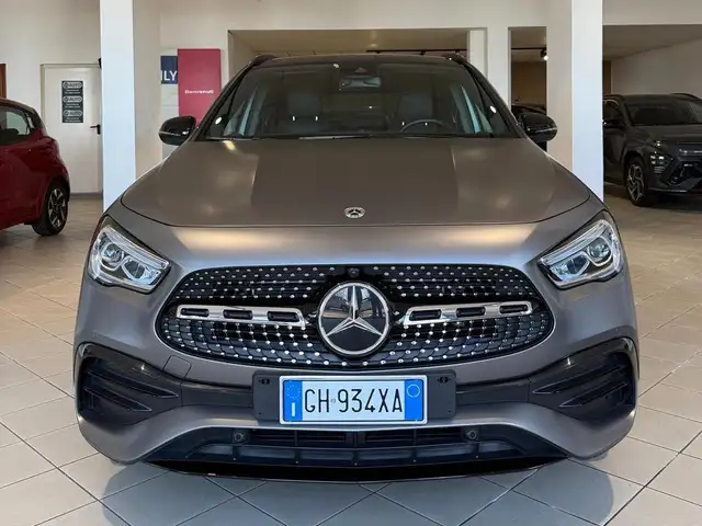 Mercedes-Benz GLA 250 e phev (eq-power) Premium auto