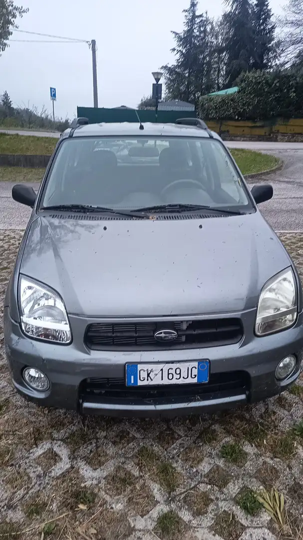 Subaru Justy Justy 5p 1.3 c/CL awd Grau - 1
