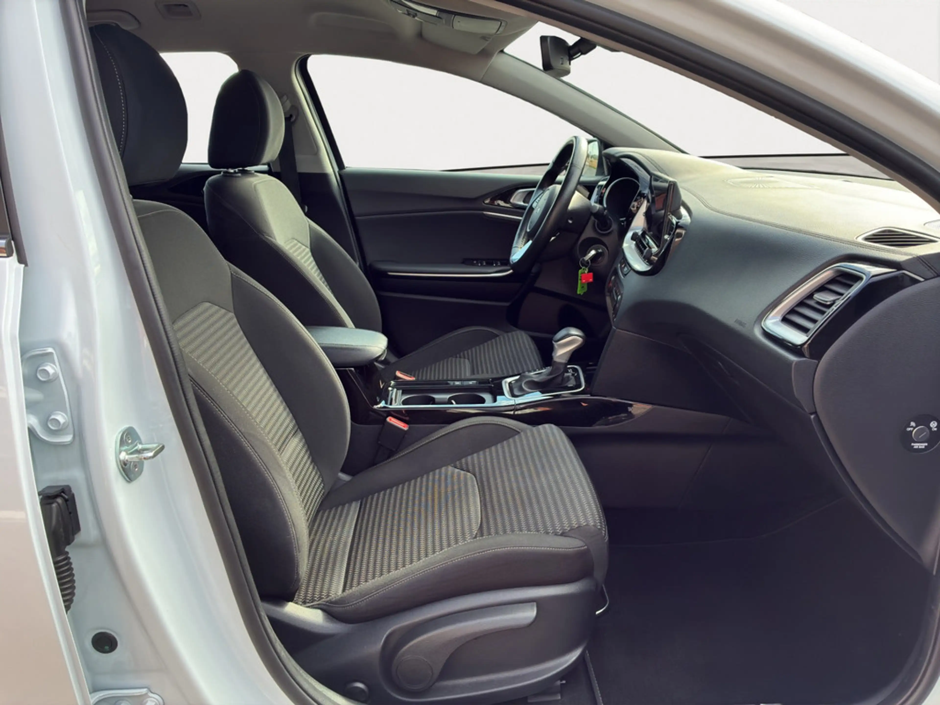 Kia Ceed / cee'd — photo 11