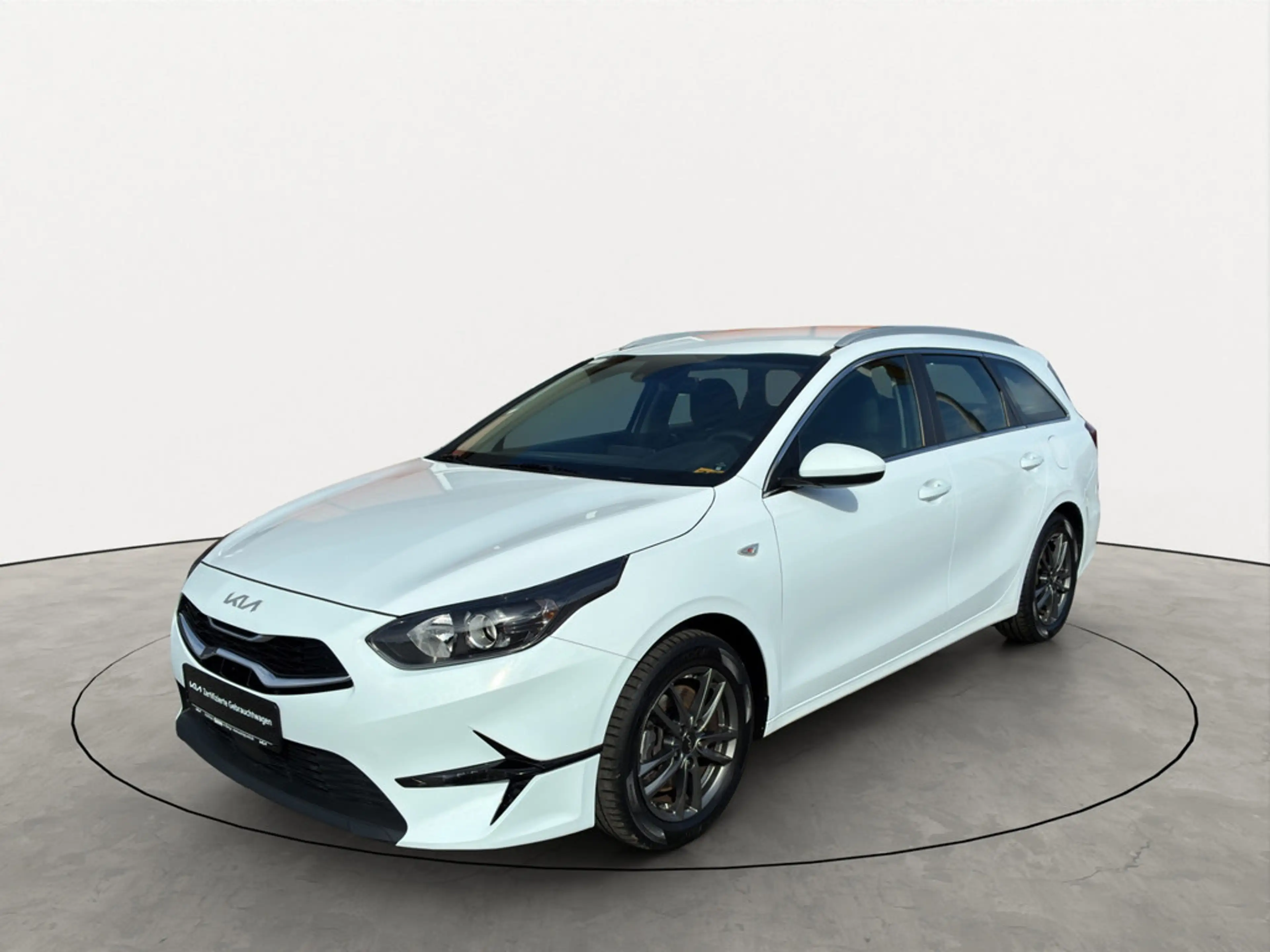 Kia Ceed / cee'd — photo 2