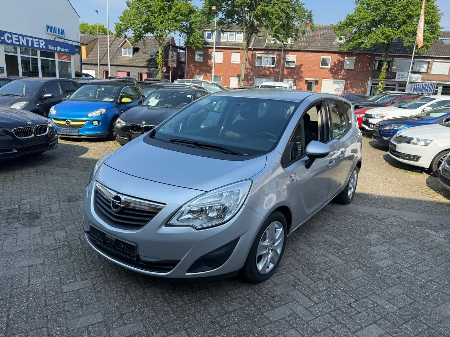 Opel Meriva B Active*LHZ*SHZ*MFL*TEMPOMAT*** Silber - 1