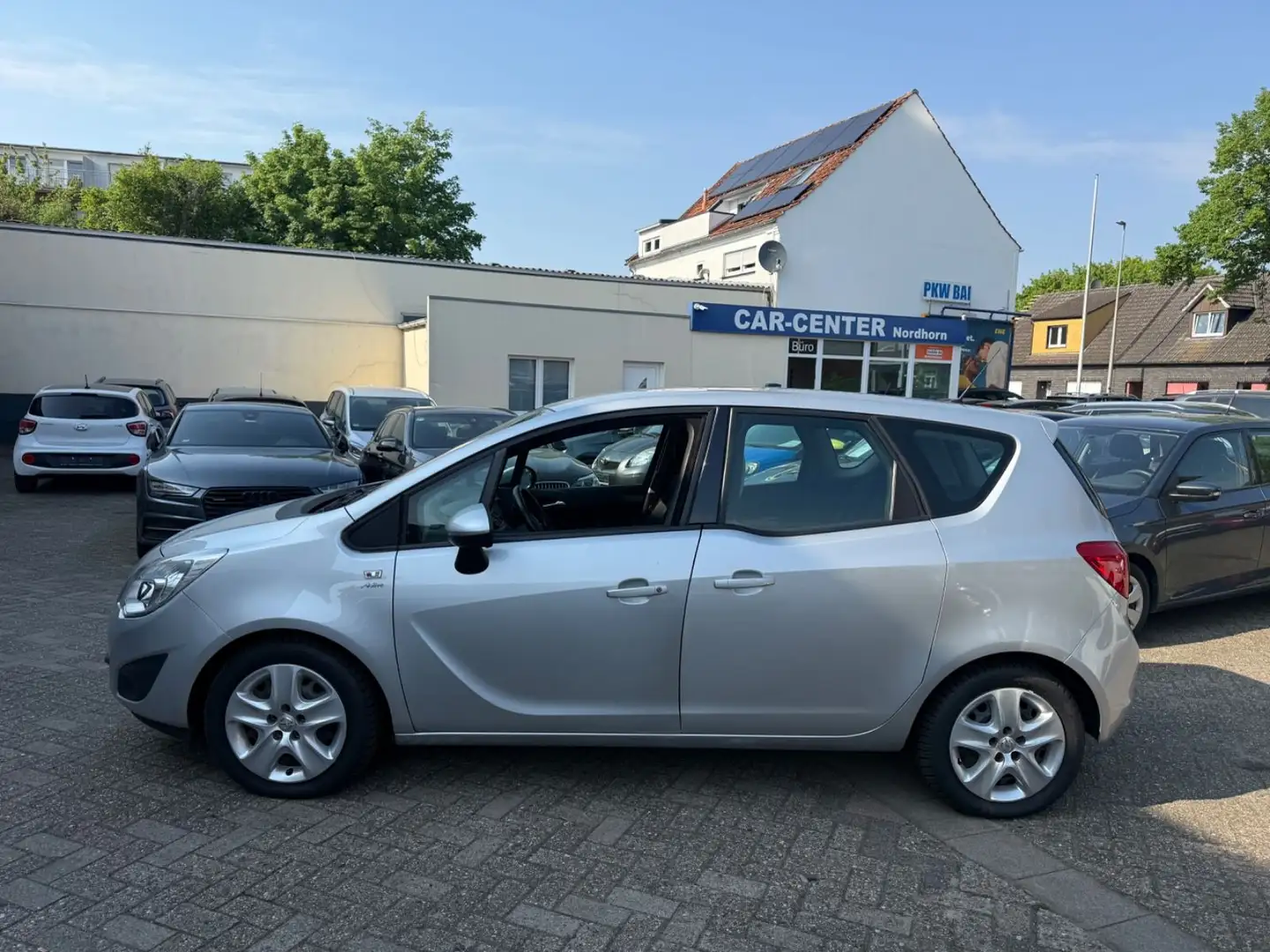 Opel Meriva B Active*LHZ*SHZ*MFL*TEMPOMAT*** Silber - 2