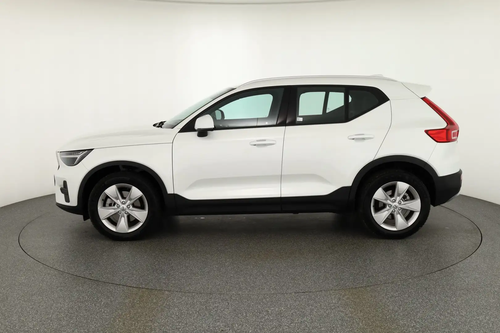 Volvo XC40 B3 Core mHEV Aut. LED Navi Kamera Blanc - 2